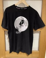 I'm Famous Large Error Casting ET Predator Moon Endless Imagination Crew T Shirt