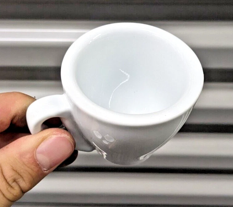 Cuisinox White Porcelain Espresso Cups Set, 2 oz, Set of 4 - Imagem 3 de 4