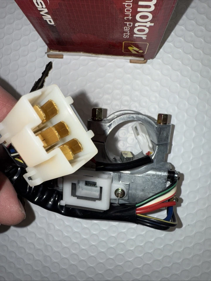 点火锁和气缸开关日产 Sentra,Maxima 96-99 Intermotor CS87O — 第 3/4 张图片