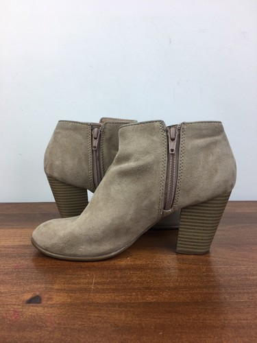Old Navy Women's Suede Basic Heeled Bootie Almond-Toe Zipper Ankle Size 7. - Picture 7 of 13