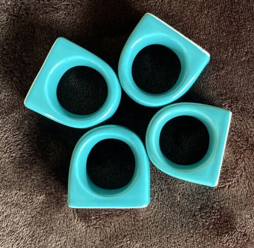 VTG Set of 4: Pier 1 Teal Green CERAMIC NAPKIN RINGS HOLDERS D-Shaped Glossy - Picture 1 of 6