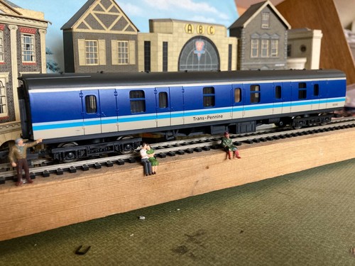 Lima Trans-Pennine BR Mk1 Gangway Full Brake (BG) Run no 92092 boxed OO scale | Zustand: Used