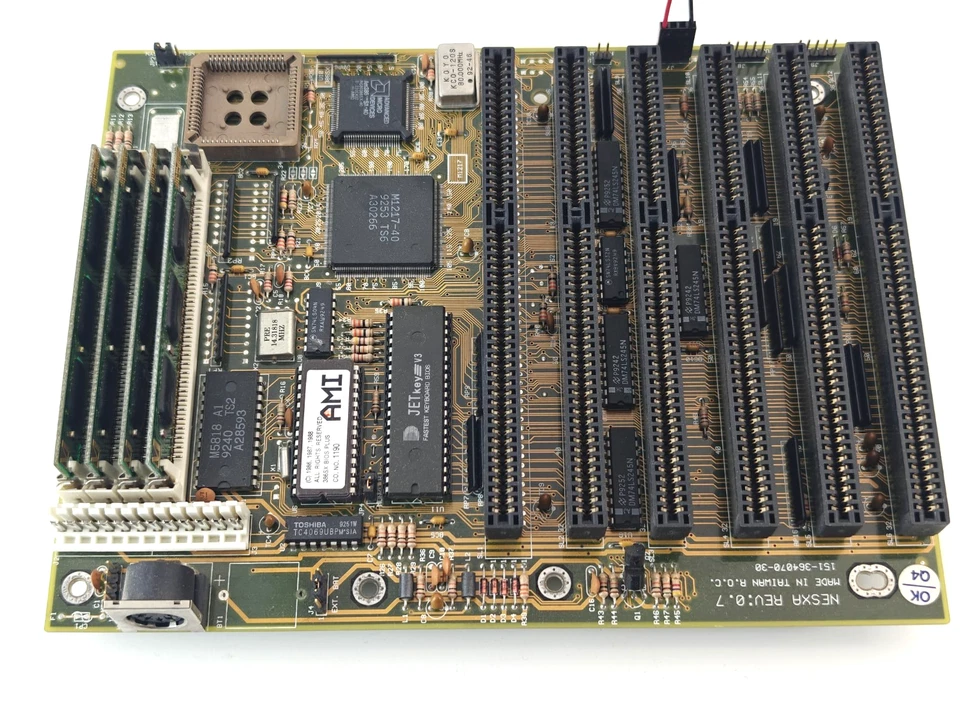 Scheda 386 Nesxa rev:0.7 + Am386 SX 40 Mhz + 4 MB RAM + ISA IDE + controller FDD - Immagine 4 di 4
