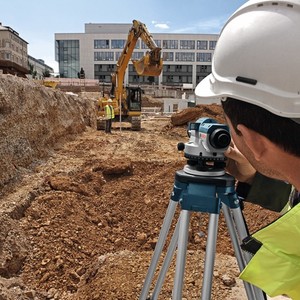 Bosch GOL26-RT 26x Automatic Optical Level Kit Certified Refurbished