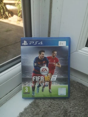 FIFA 15 + 16 PS4 - Image 1 of 2