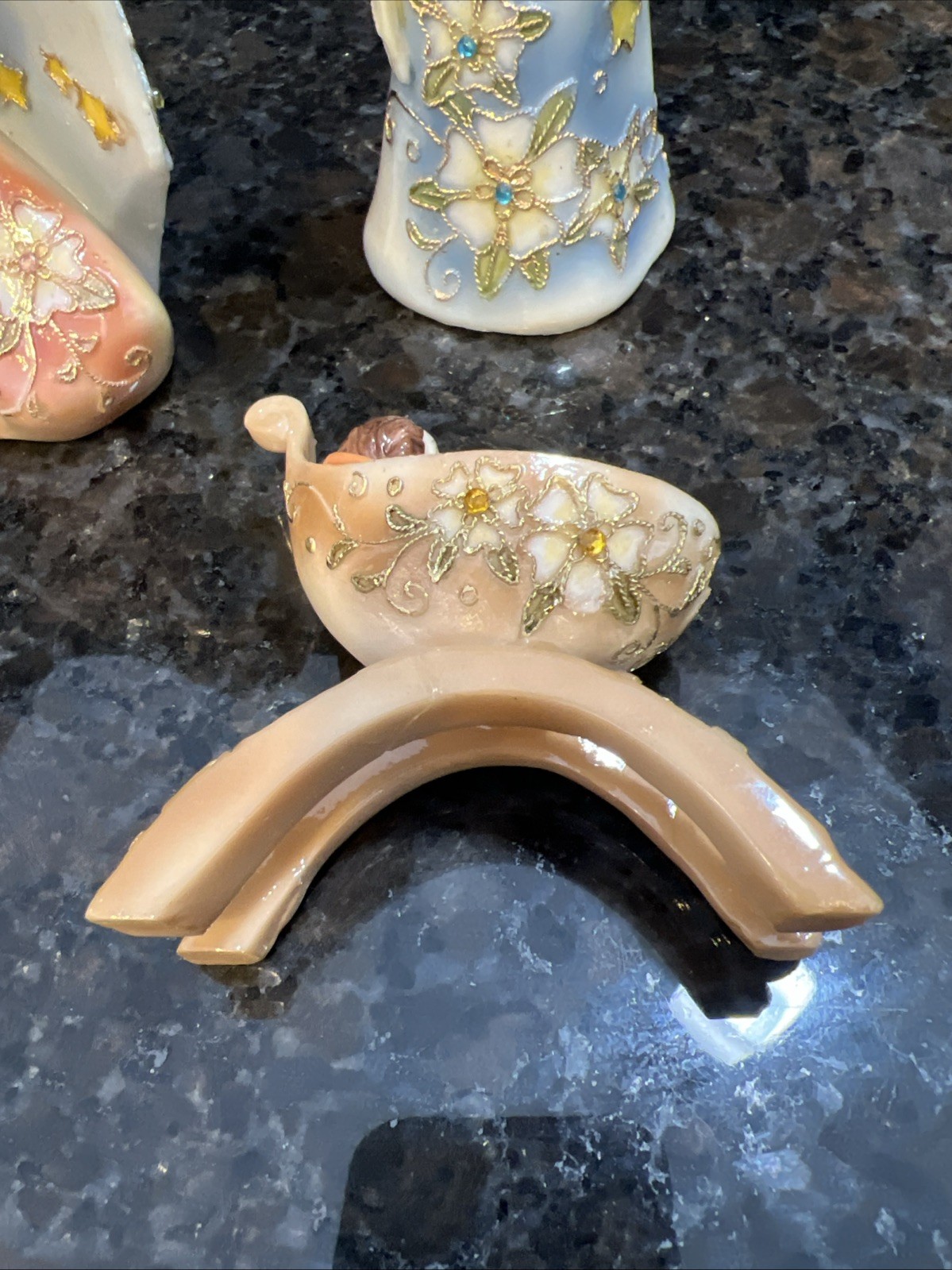 Stunning Roman Inc  Contemporary Nativity Figurines Mary, Baby Jesus & Joseph 8”