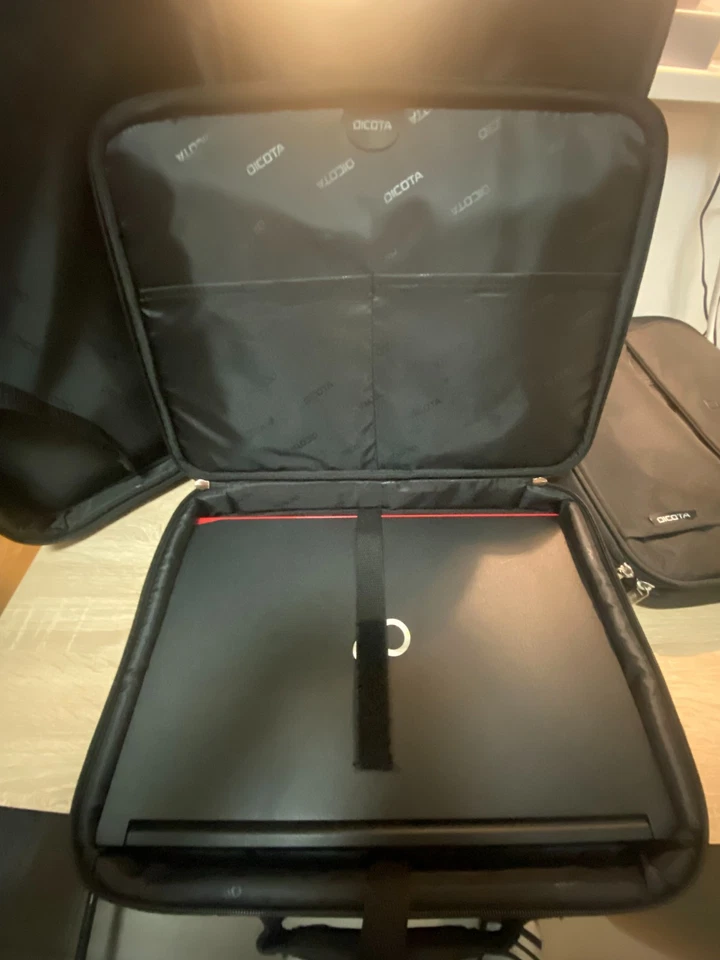 Dicota Notebooktasche 15,6" – Top Zustand wie neu | Business Laptop Bag schwarz