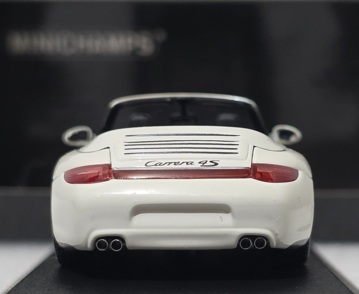 Porsche 911 (997.II) Carrera 4S Cabrio 2008 White 1:43 Minichamps