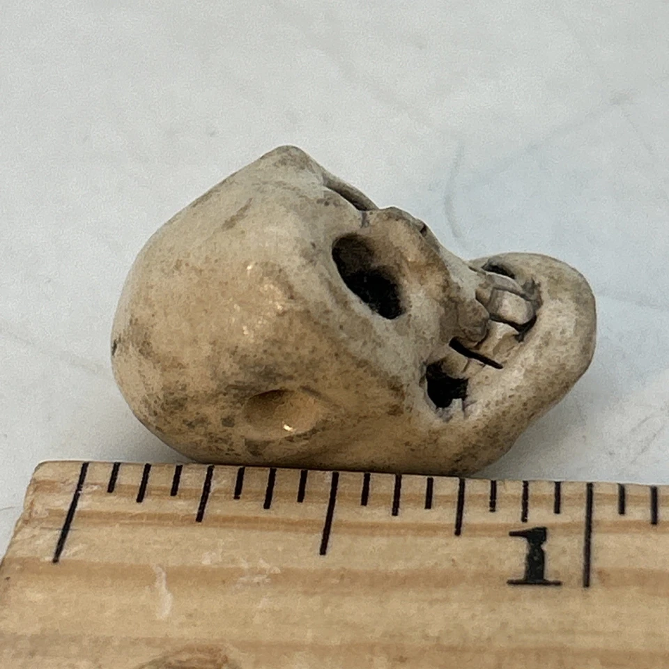 De colección 1”x1/2” Hecho a Mano Calavera Collar O Pulsera Colgante Gótico Halloween Foto 2 de 4