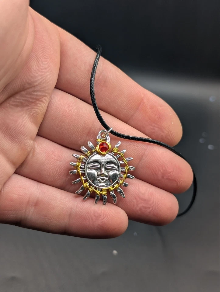 Colgantes reliquias celestiales y místicas MULTI-LISTADO - Joyería artística hecha a mano - Imagen 4 de 4