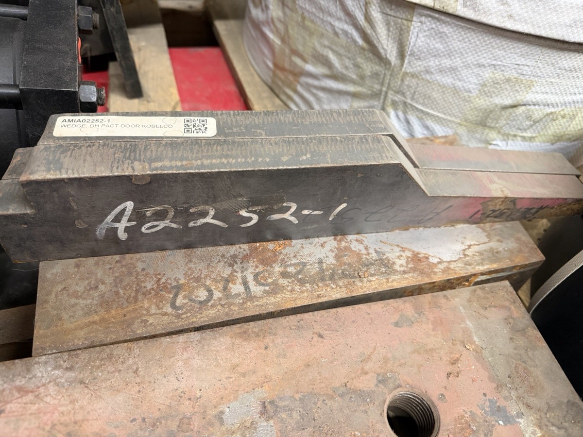 Kobelco DH Pact Crusher Door Wedge Part A02252-1 | eBay