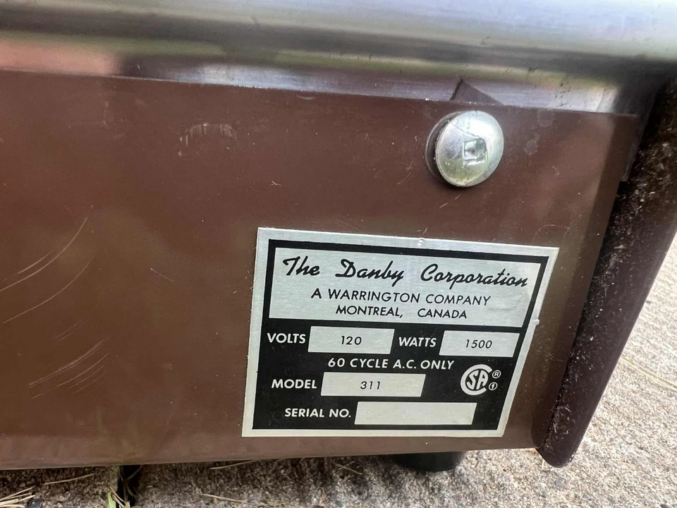 Mesa Danby Ultra Deluxe Gama Modelo Nº 311 con Caja Foto 3 de 4