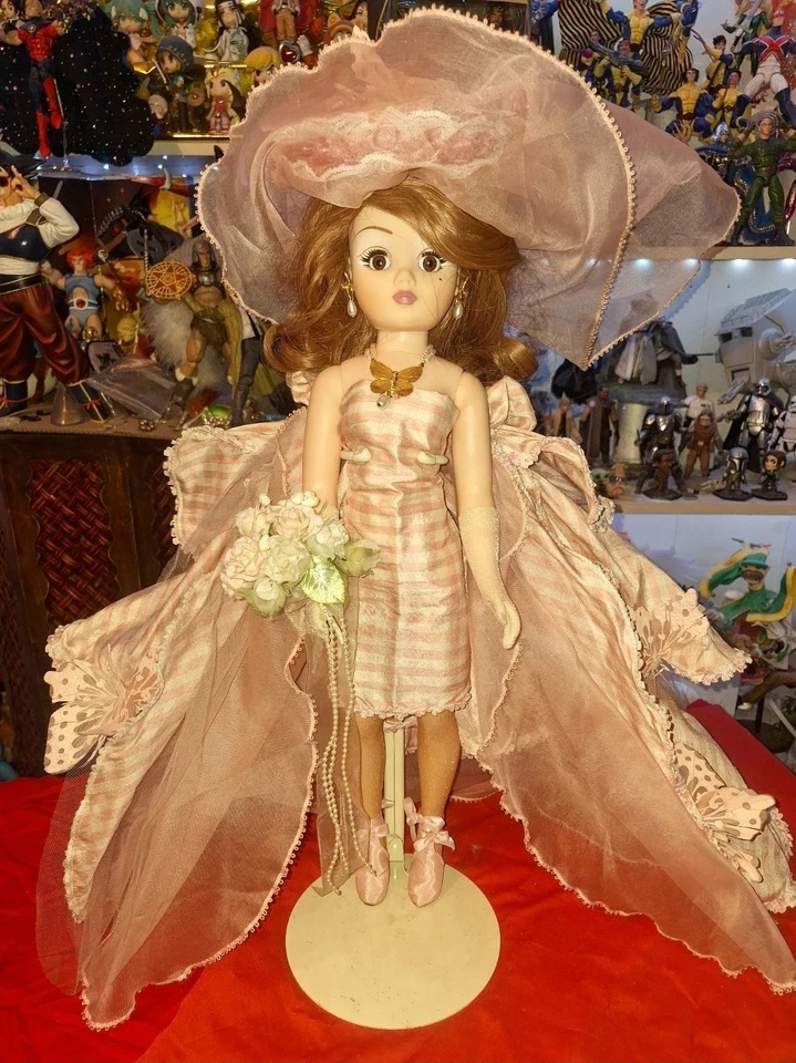 亚历山大夫人茜茜娃娃牡丹和蝴蝶婚礼,LE of 1200 1997 — 第 2/4 张图片