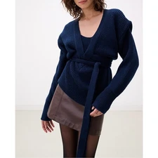 CHPTR-S Cloud Knit Sweater in Dark Blue size 38