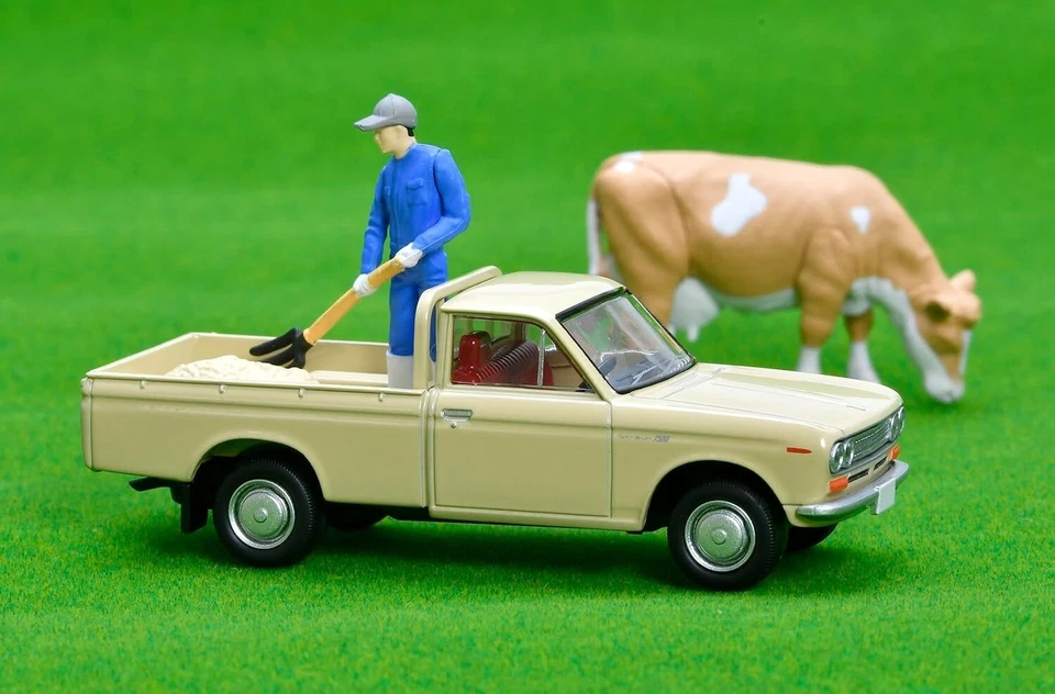 Tomica Vintage Datsun 1300 Truck Rancher Figuras Metal Diecast Car 1/64 LV-195d Foto 3 de 4