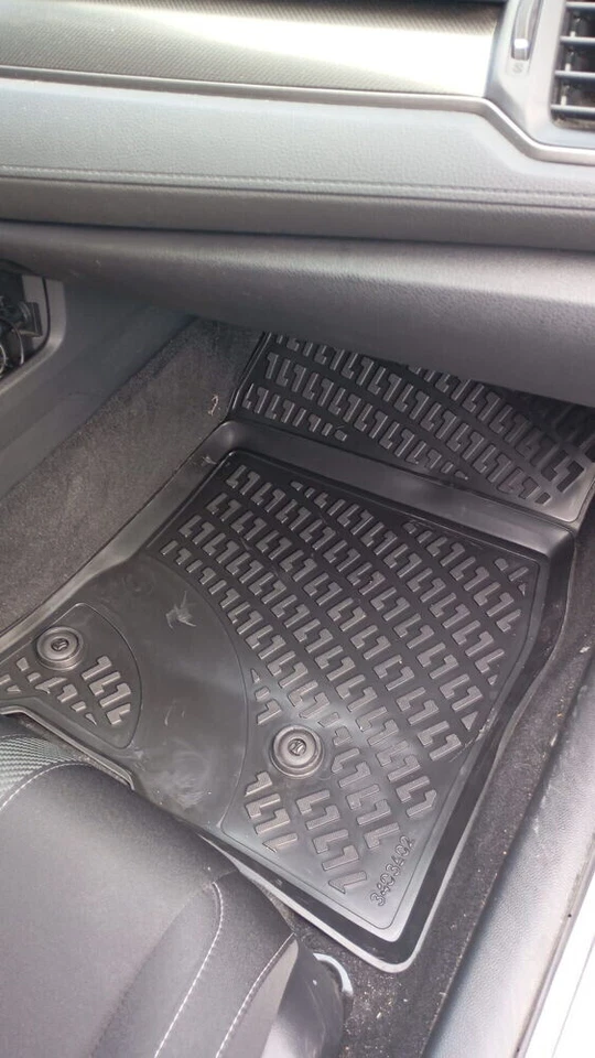 Alfombrillas forro para Honda Civic Hatcback (2016-2021) impermeables moldeadas en 4D 4 un. Foto 3 de 4