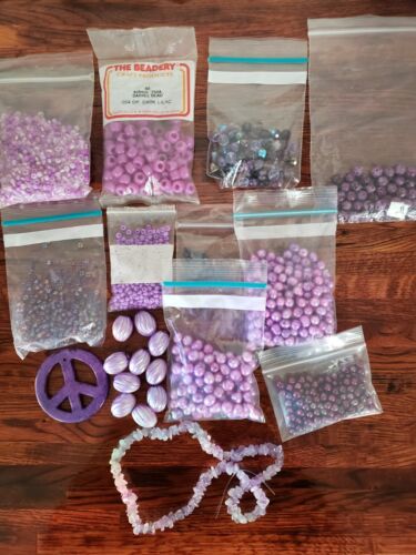 Lila Perlen Menge Perlen Schmuckherstellung Handwerk Halskette Auffädeln Armbänder gemischt - Bild 1 von 4