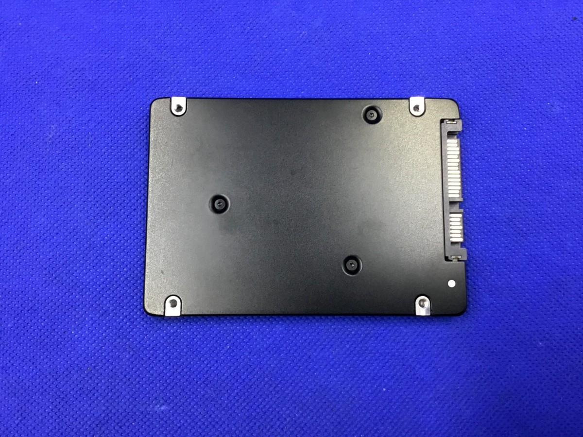 MZ-7LH7T60 Samsung PM883 7.68TB SATA 6Gbps 2.5