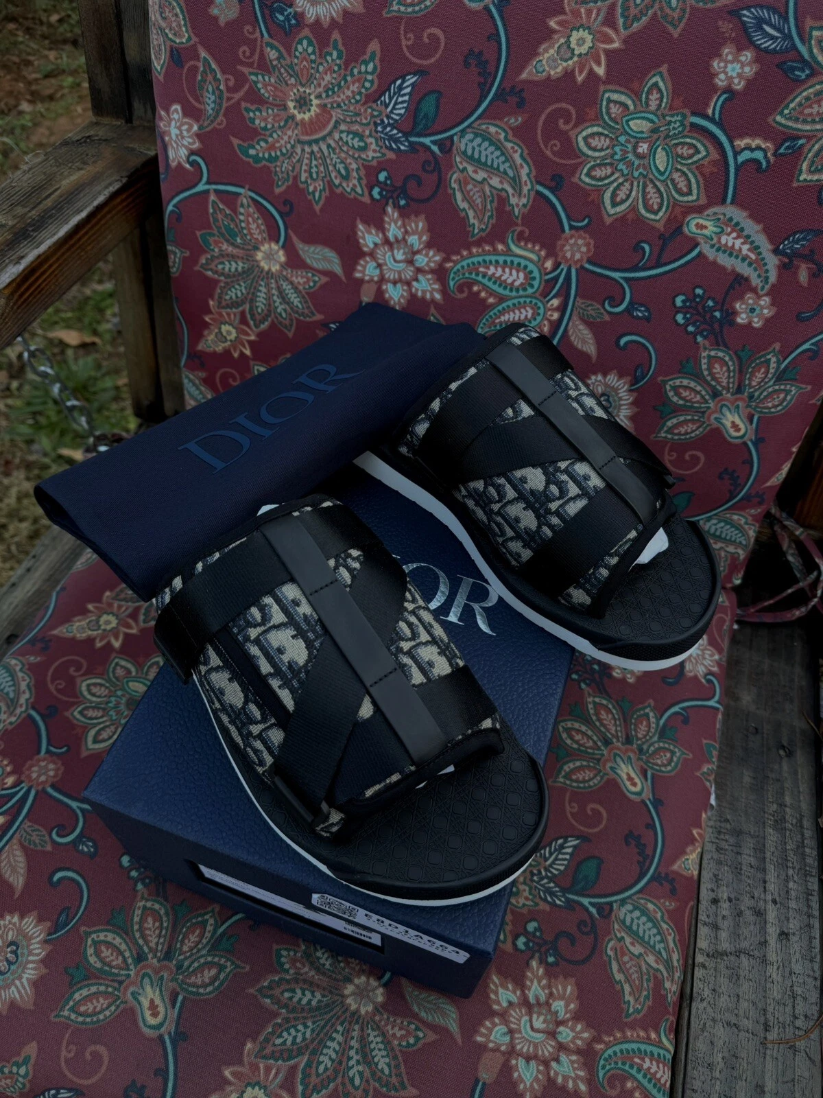 Sandales obliques Dior neuves taille 9 / 42 EU VENTE AU DÉTAIL + TAXES