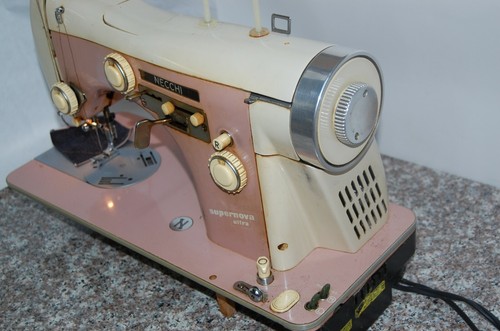 P5 NECCHI SUPERNOVA ULTRA MÁQUINA DE COSER ROSA piezas originales - Imagen 8 de 142