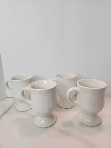 Pfaltzgraff Filligree White Pedastal Mugs, Shiny Finish.  Set Of 4 New  Retired