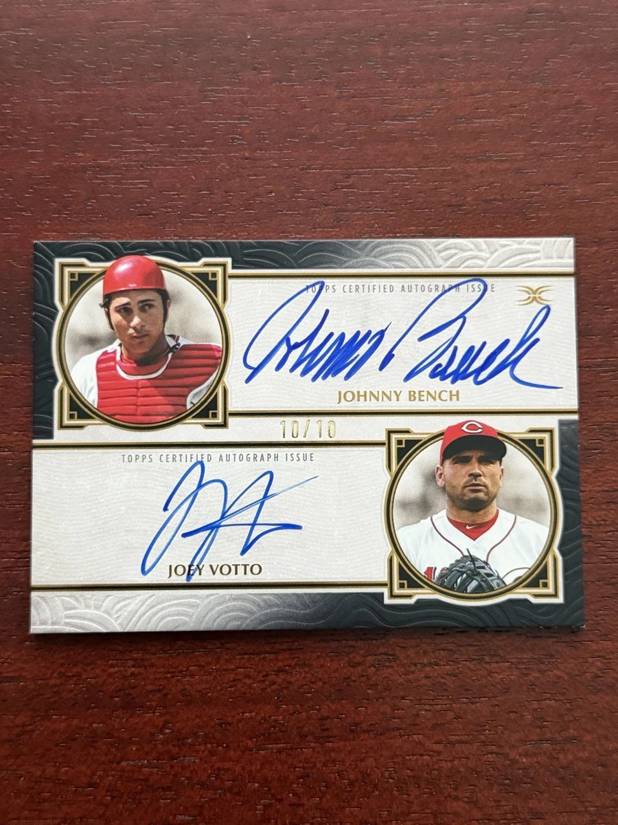 Topps Major Leagues (MLB) Johnny Bench Autographed Baseball Sports
