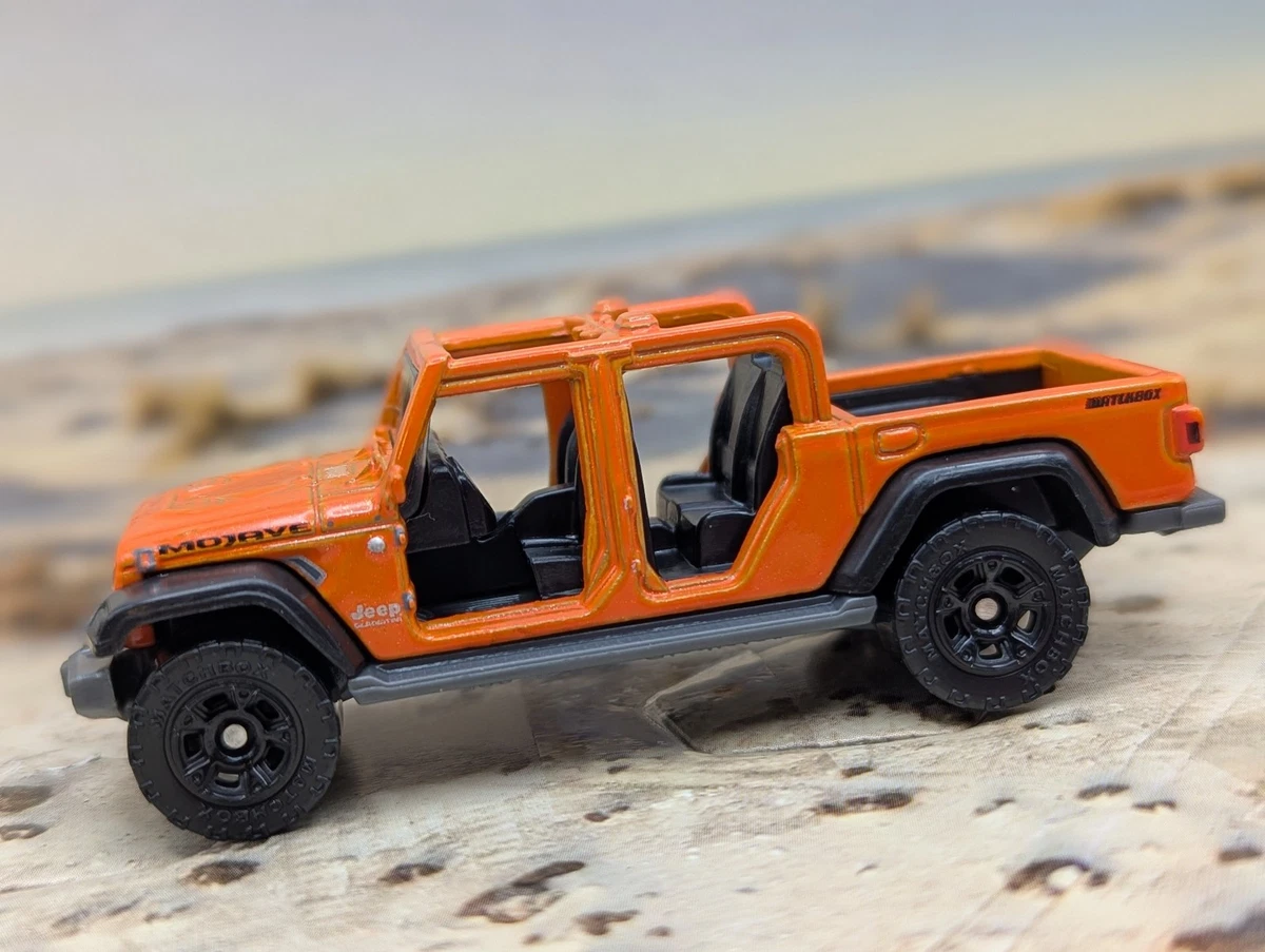 Matchbox/Lesney 71b Jeep Gladiator small wheels, mint in box