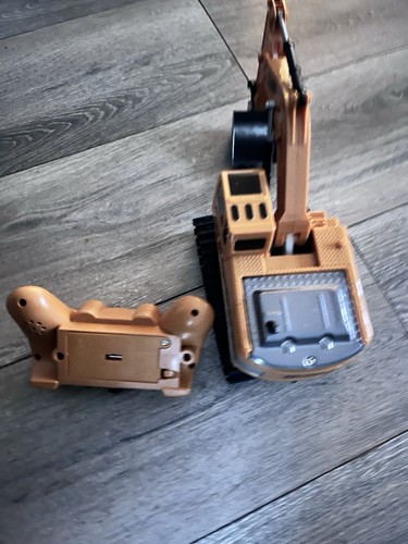 Escavatore telecomandato elettrico giocattolo a batteria - Foto 3 di 14