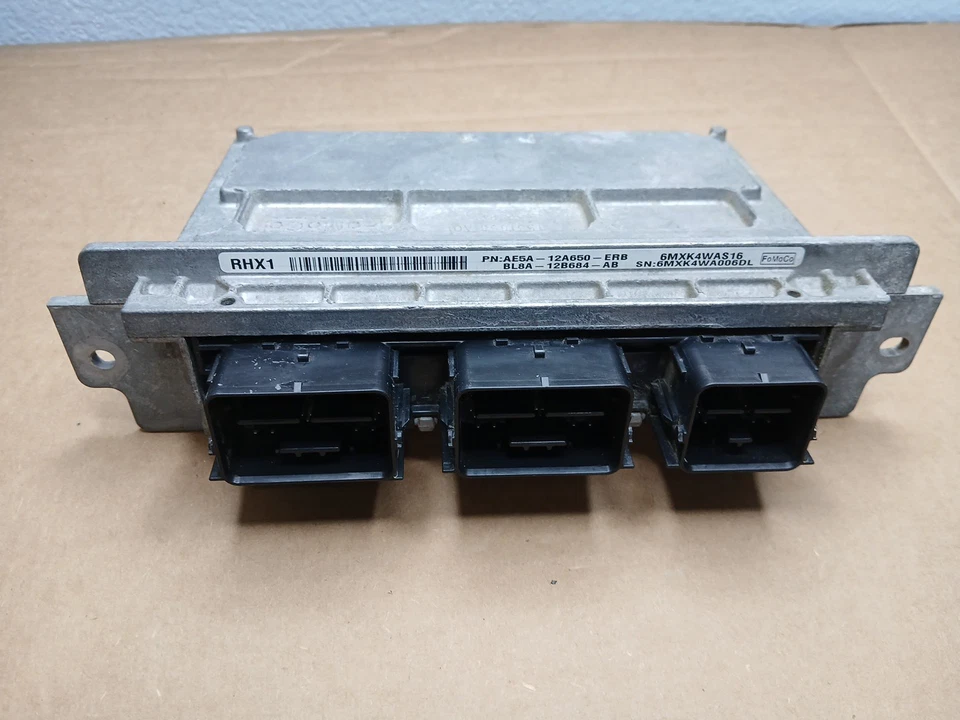 Ford Fusion Flex ECM 1531658A01 2015 módulo de control del motor OEM Foto 2 de 4
