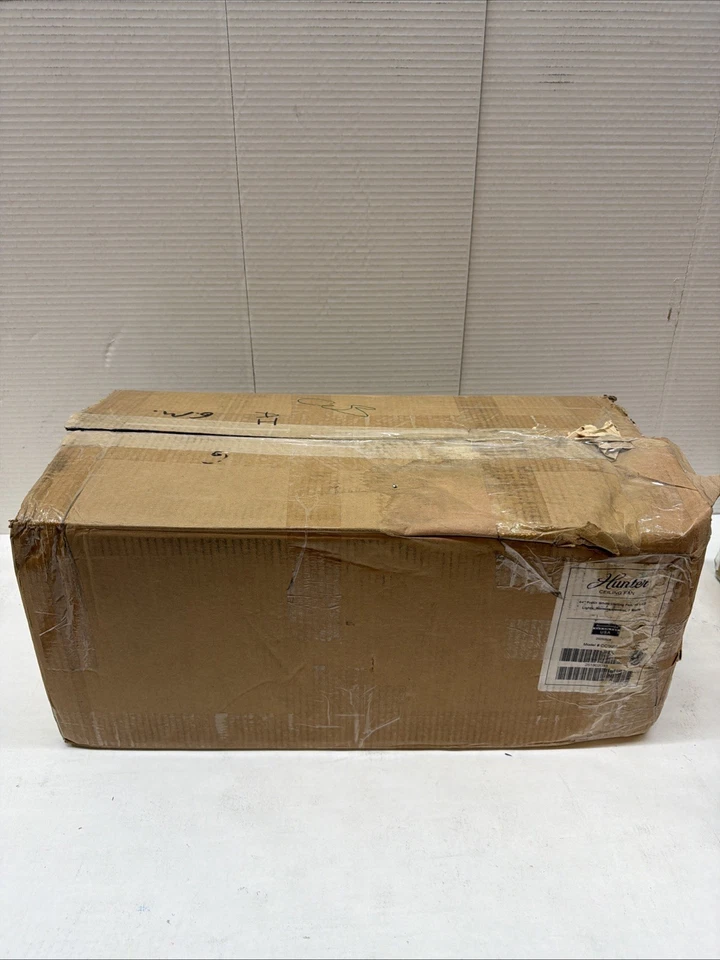 Hunter Fan 54 in Contemporary Fresh White Indoor Ceiling Fan w Light and Remote - Image 2 of 2