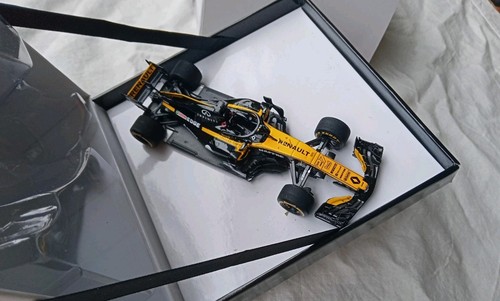 Spark 1/43 Renault R.S. 16 Showcar F1 in OVP / Klappbox - Bild 4 von 7