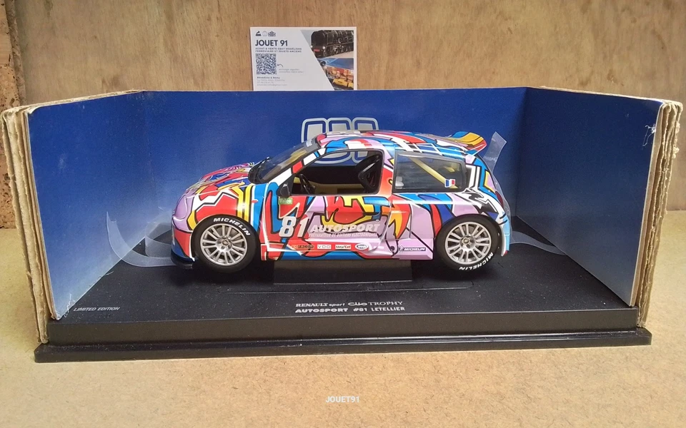 UNIVERSAL HOBBIES 1/18. 4505. VOITURE RENAULT SPORT CLIO TROPHY. BOITE - Photo 1/4