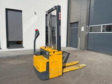 Hochhubwagen Jungheinrich EJC 110 150S Bj 2003 Elektro-Stapler Batterie defekt