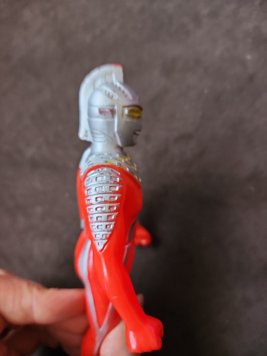 1983 Bandai Japan Ultraman Taro Ultraman Vinyl Fig. Kaiju