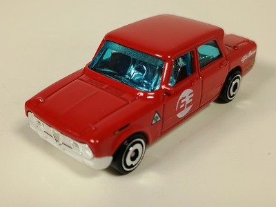 Alfa Romeo Giulia Ti Super Hot Wheels 2025 Co,pact Kings #195 Red AD 1:64 Loose