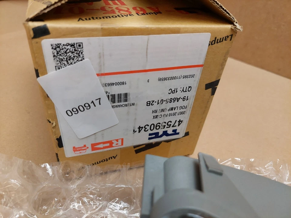 Ford C-Max Front Right Side Fog Light Fog Lamp 475590341 2007-2010 Genuine NEW - Image 3 of 4