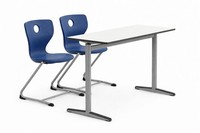 Moderne Schulbank Mit Ergonomischen StüHlen Und Robustem Metallgestell