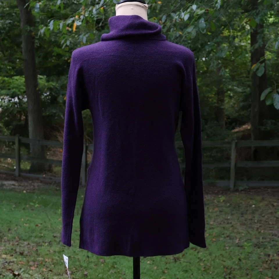 NUEVO CON ETIQUETAS Bar III Púrpura Dinastía Capucha Cuello Alto Suéter Cremallera Otoño Invierno Talla XS Foto 3 de 4
