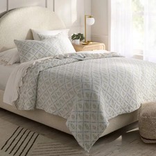 3pc Full/Queen Reversible Matelass  Quilt Set-Cottage/Threshold Designed NWT
