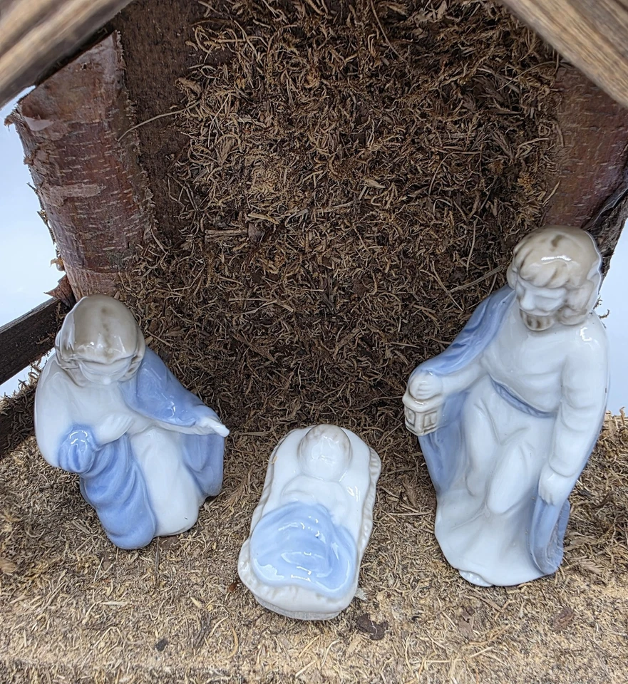 Belén Lefton Navidad 9 Piezas Azul Blanco Miniaturas con Establo 1987 Foto 2 de 4