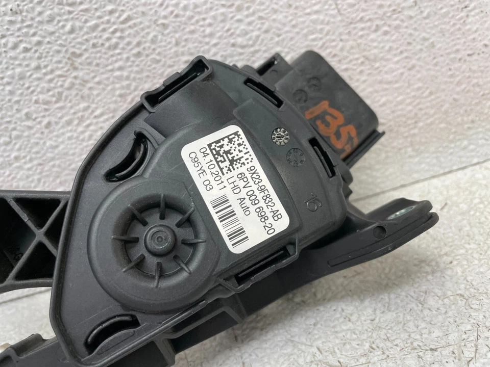 10 11 12 13 14 15 Jaguar XJ XJL Accelerator Gas Pedal 1357 OEM - Image 4 of 4