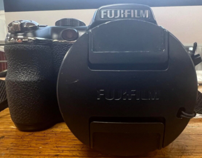Fujifilm FinePix S Series S4400 14.0MP Digital Camera - Black for