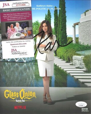 KATHRYN HAHN SIGNED GLASS ONION KNIVES OUT 8x10 PHOTO - JSA COA