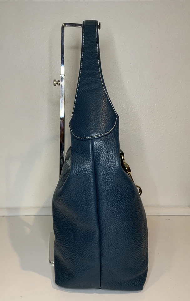 Dooney & Bourke Belvedere Logo Bloqueo Bolso de Hombro/Monedero/Llavero Conjunto de 3 Piezas Foto 4 de 4