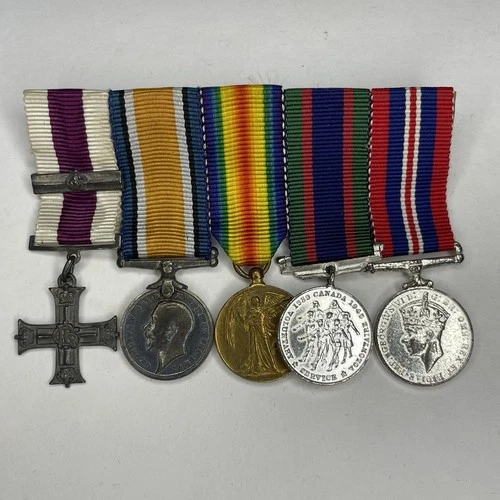 WW1 WWI WW2 WWII Canada Military Cross With Bar Mini Medal Set Bar Box JR Gaunt