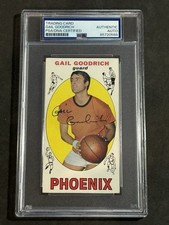 HOF GAIL GOODRICH 1969-70 TOPPS SIGNED AUTOGRAPHED ROOKIE CARD PSA/DNA CERTIFIED