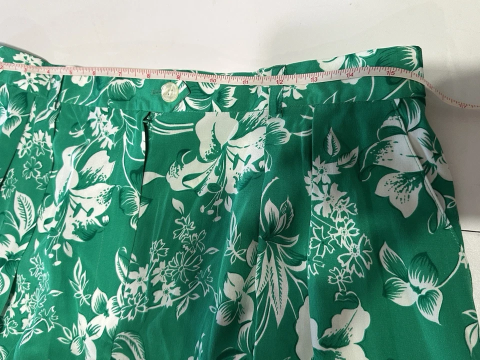 Shorts Lauren Ralph Lauren Feminino 100% Seda Tamanho 14 Verde Floral Cintura Alta - Imagem 4 de 4