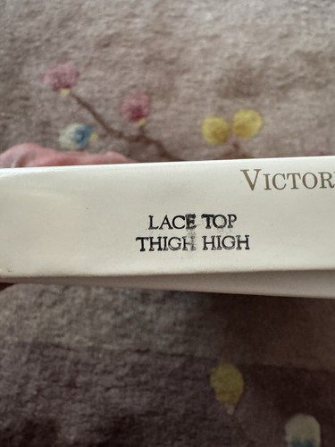 VICTORIA’S SECRET VINTAGE 2 PAIR THIGH HIGH FINE HOSERY LACE TOP BLACK MEDIUM - Picture 2 of 5