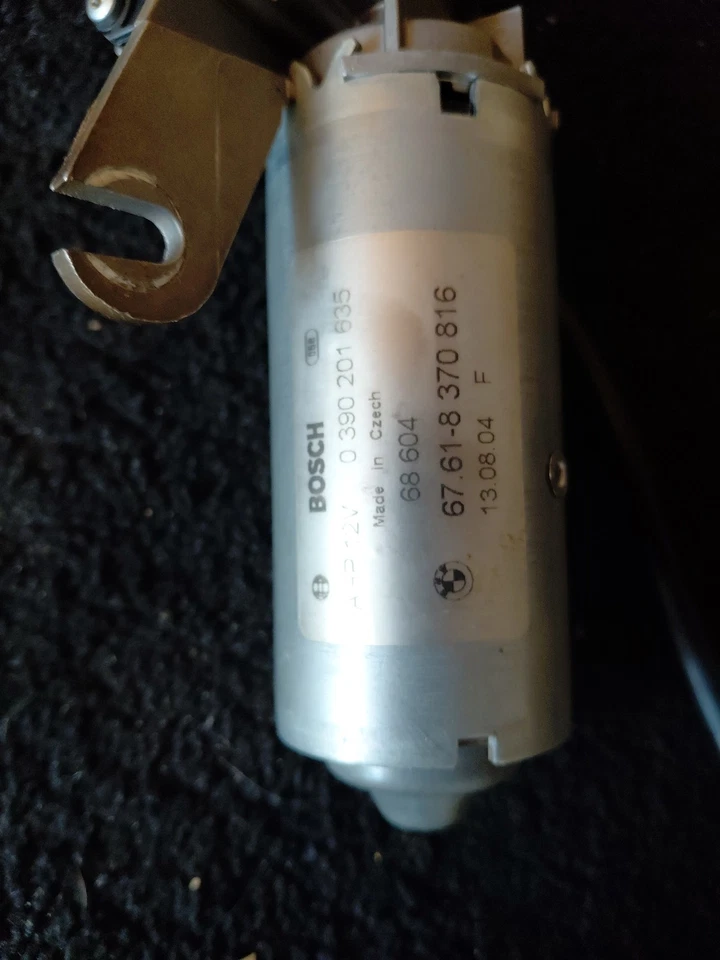 2005 2006 Bmw 330 Ci  Convertible Top Motor 67 61 8 370 816 - Image 4 of 4