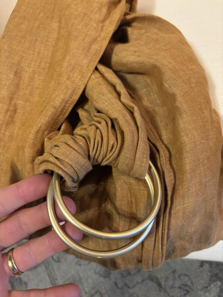 Porta-bebês Sakura Bloom Ring Sling - NUNCA USADO NOVO EM FOLHA! FRETE GRÁTIS EUA - Imagem 4 de 4